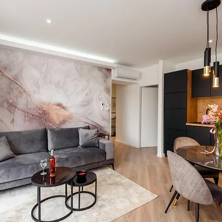 Olimp Apartment *